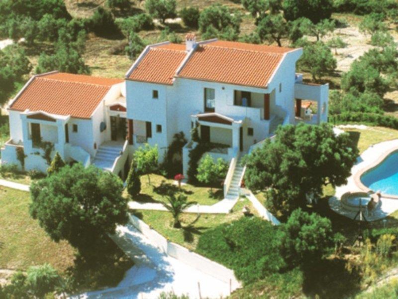 Zephyros Aparthotel Polychrono Exterior photo